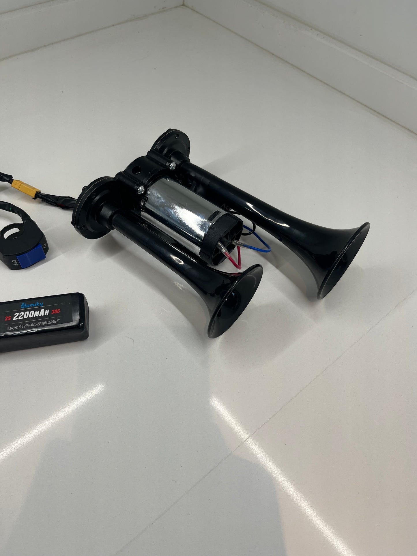 Plug-and-Play Train Horn V1